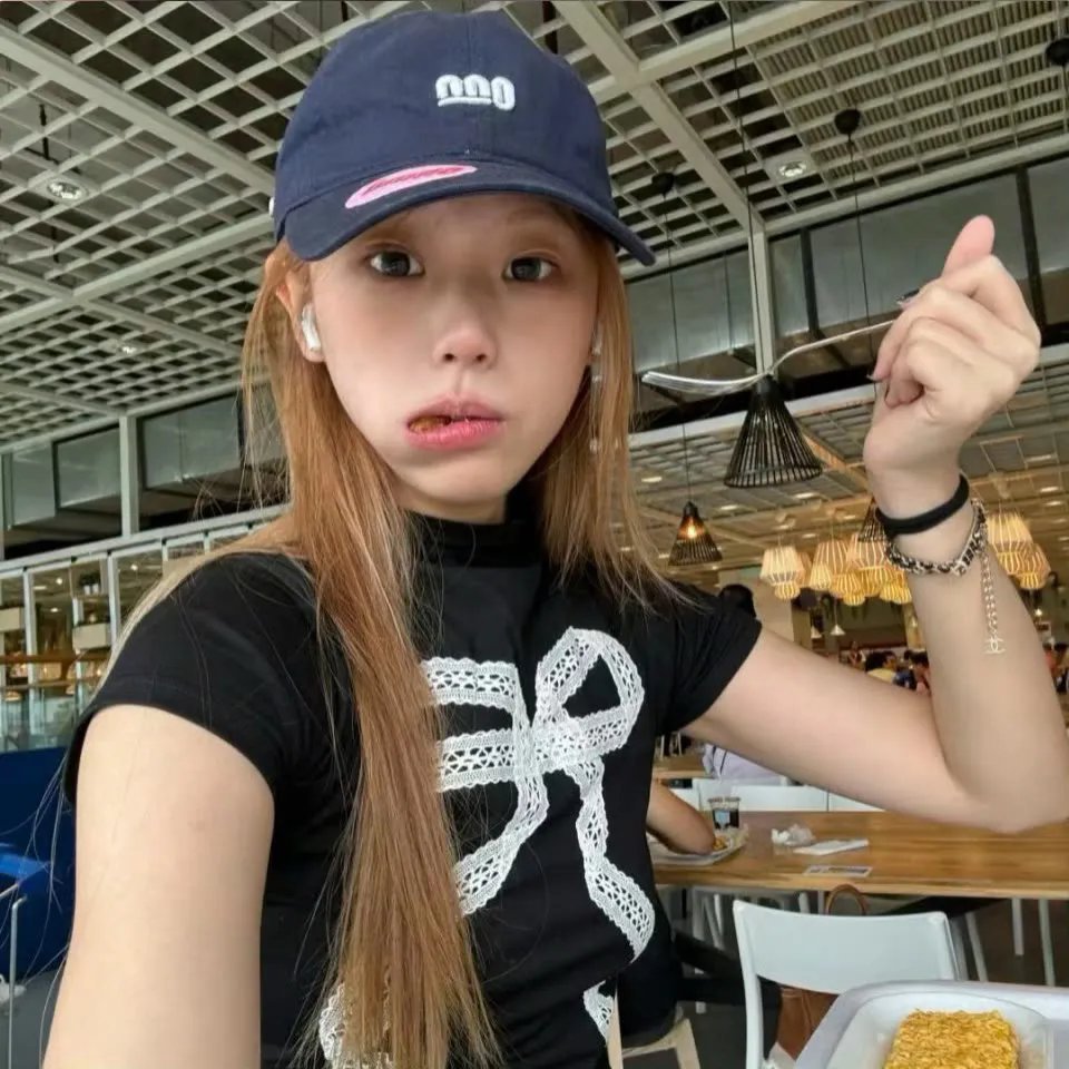 小孤儿 封面